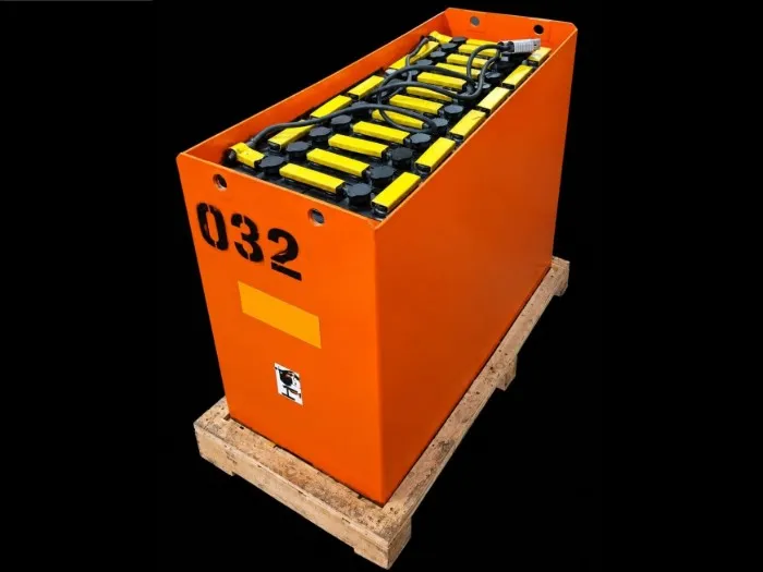 Aluguel de baterias para empilhadeiras: 48/608 e 24 volts